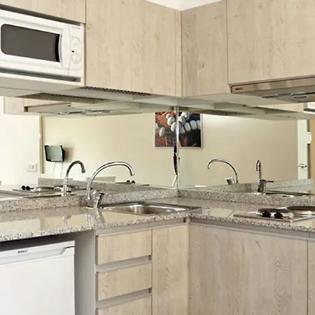 Port Eugeni Apartment *